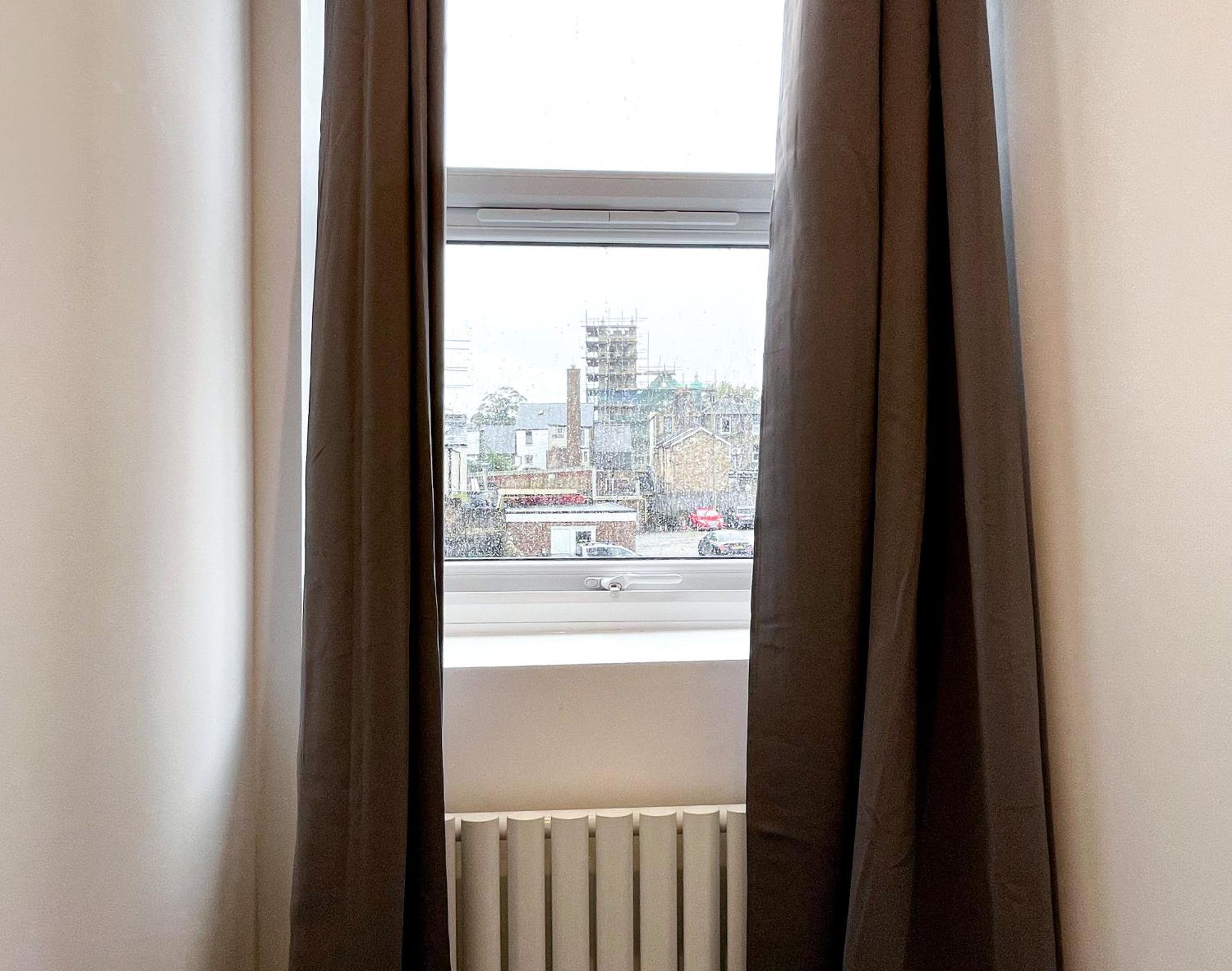 Atis The Park Inn Dover Bagian luar foto